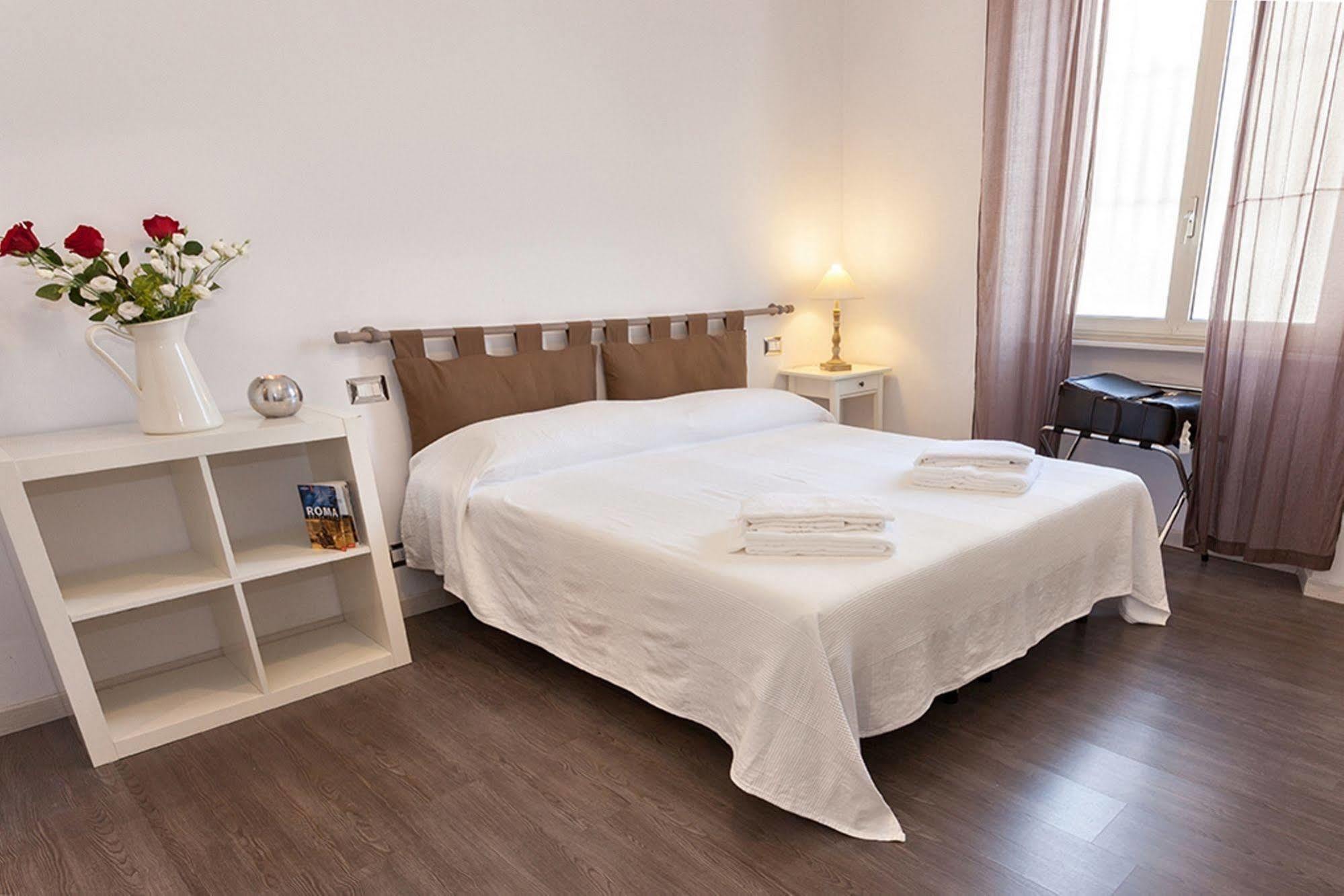 B&B Ai 2 Papi Rom Eksteriør billede